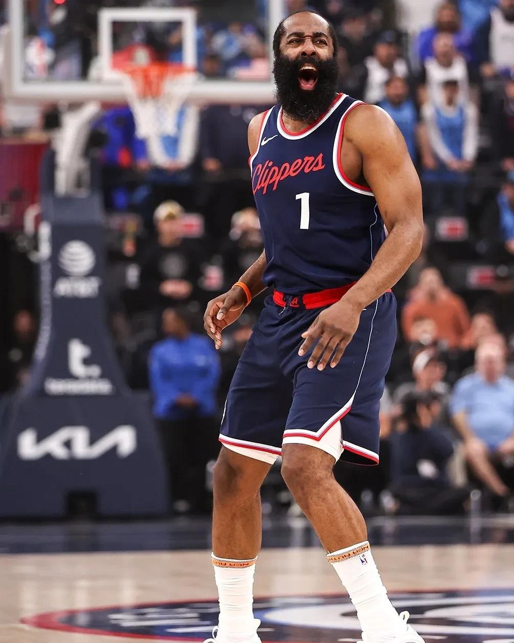 给了前锋二 给了前锋二